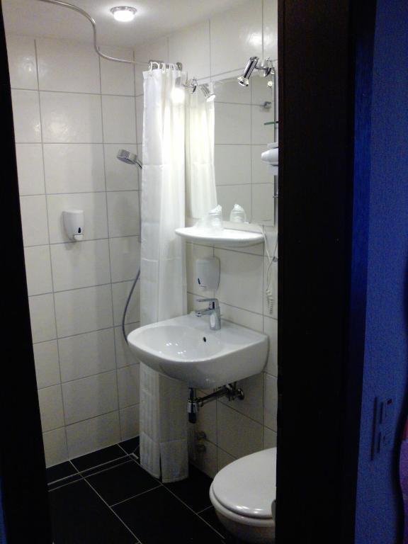 Hotel Garni Am Bowenberg Niederzissen Quarto foto